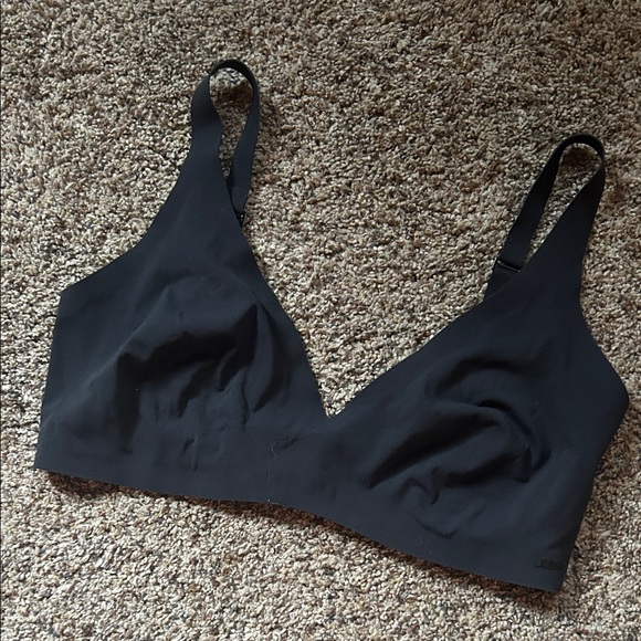 Skims Plunge seamless bralette - Picture 1 of 4